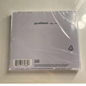 Ariana Grande cd - KOM PRIVAT FÖR SWISH🛑 Positions Singel ändå lite rare, Helt ny forfarande i plast,  Står för frakten ☺️