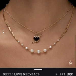 MARIANILSDOTTER KEDJA - Säljer denna kedjan från Maria Nilsdotter i längd 45 pris kan diskuteras 