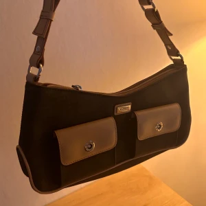 Fancci väska - Väldigt fin väska!!