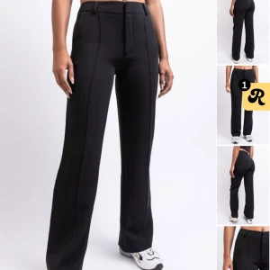 Kostymbyxor från madlady - använda en del. Jätteskumt skönt material. Sprättat upp dom längst ner, dom långa på mig som är 175.