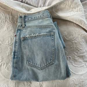 Superfina jeans från Gina tricot 