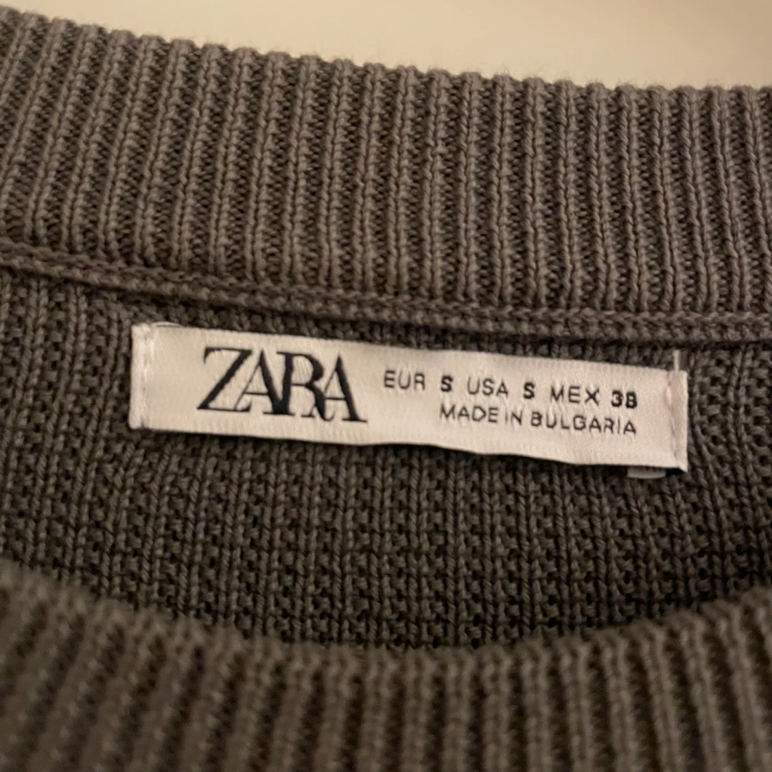 Zara tröja  - 91