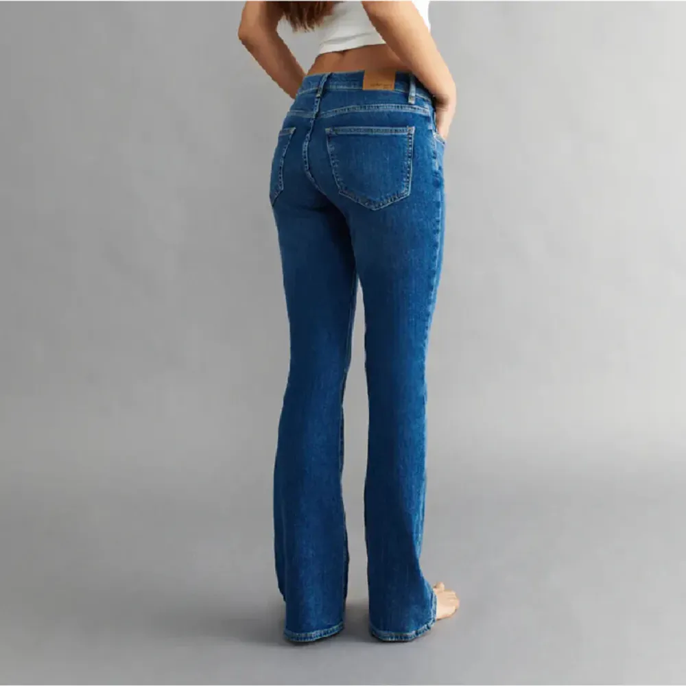 Säljer mina slutsålda jeans ifrån Gina i storlek 34 då dom inte kommer till användning hos mig längre. Jag står ej för kostanden på frakten. . Jeans & Byxor.