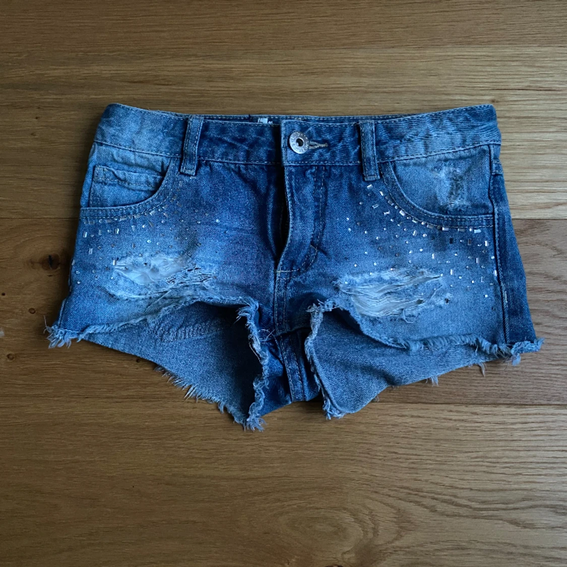 Jättesnygga jeansshorts - 90