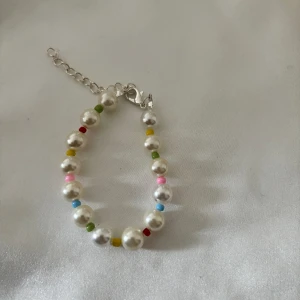 Pärlarmband  - Handgjorda pärlarmband 