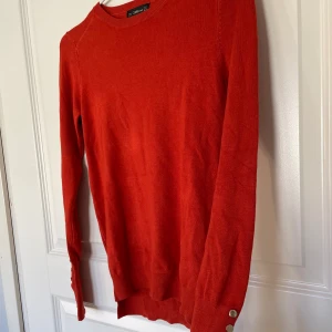 ZARA tröja - Aldrig använd ZARA tröja ordinarie pris 329kr
