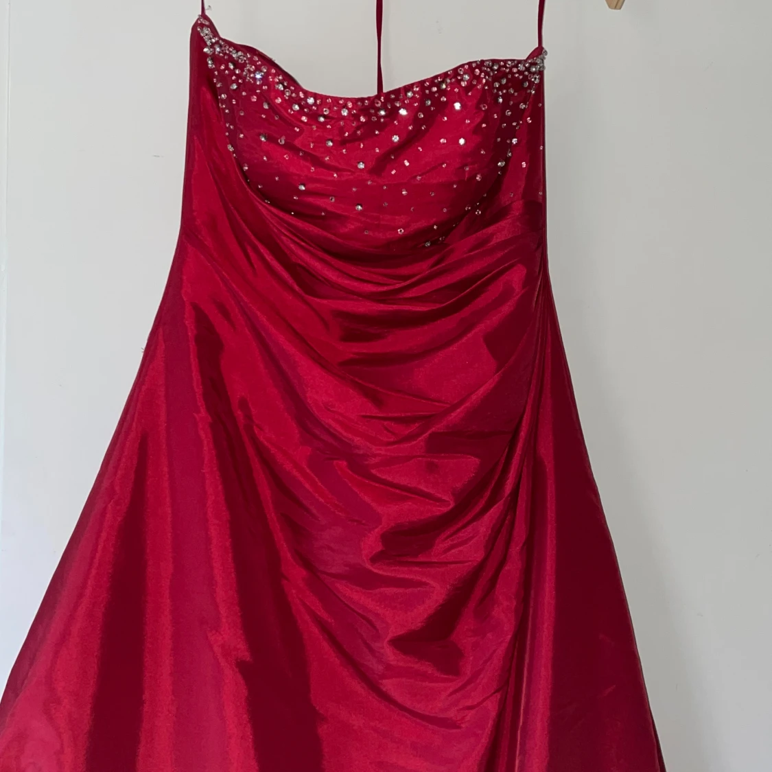 Balklänning röd med bling