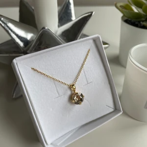 HALSBAND  - superfint halsband från smycka som jag aldrig använt eftersom jag inte bär guld ✌🏻