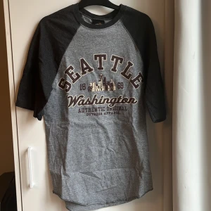 Seattle t-shirt - Fin t-shirt jag köpte från beyond retro. Vill troligtvis sälja😭