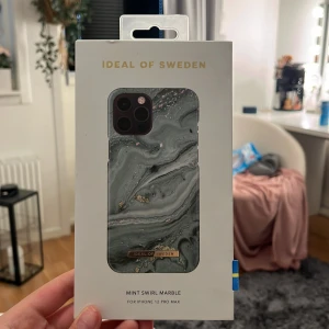 Ideal of Sweden skal  - Helt ny och oöpppnad. Passar iPhone 12 pro max och iPhone 13 pro max. Skriv om ni har några funderingar💕