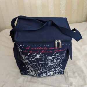 Kylväska - Kylväska. Helt oanvänd kylväska. I jätte bra skick. Snygg !