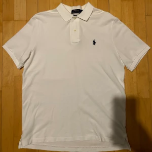 Ralph Lauren Pikétröja  - Storlek M, Nästan helt ny!