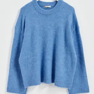 Jättefin blå tröja från Gina, orginalpris 400 kr men säljer 199 kr 🩵 