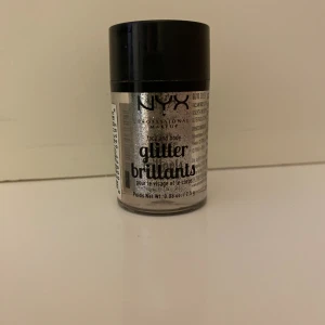 Nyx Glitter - Nästan helt oanvänd, använd 1-2 gånger.