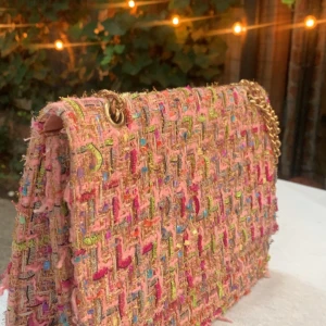 Somrig väska - Köpt här på plick🩷 säljer för att den inte kommer till användning längre🩷