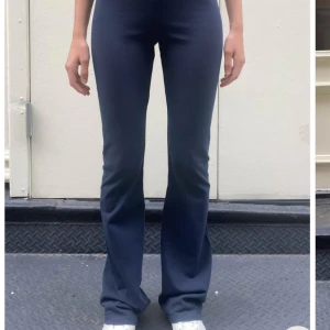 Yoga pants - Säljer mina mörkblå yoga pants från brandy Melville då dom är lite för stora för mig. Det är ett tjockt och stretchiga material