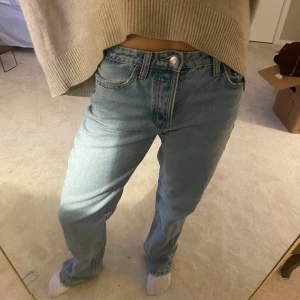 Nice Zara midwaist jeans - Strl 36, nyskick