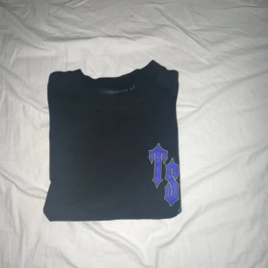 Trapstar T shirt - Nästan helt ny Kommer med tag 