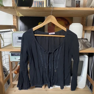 Blus - Skriv för frågor ❣️