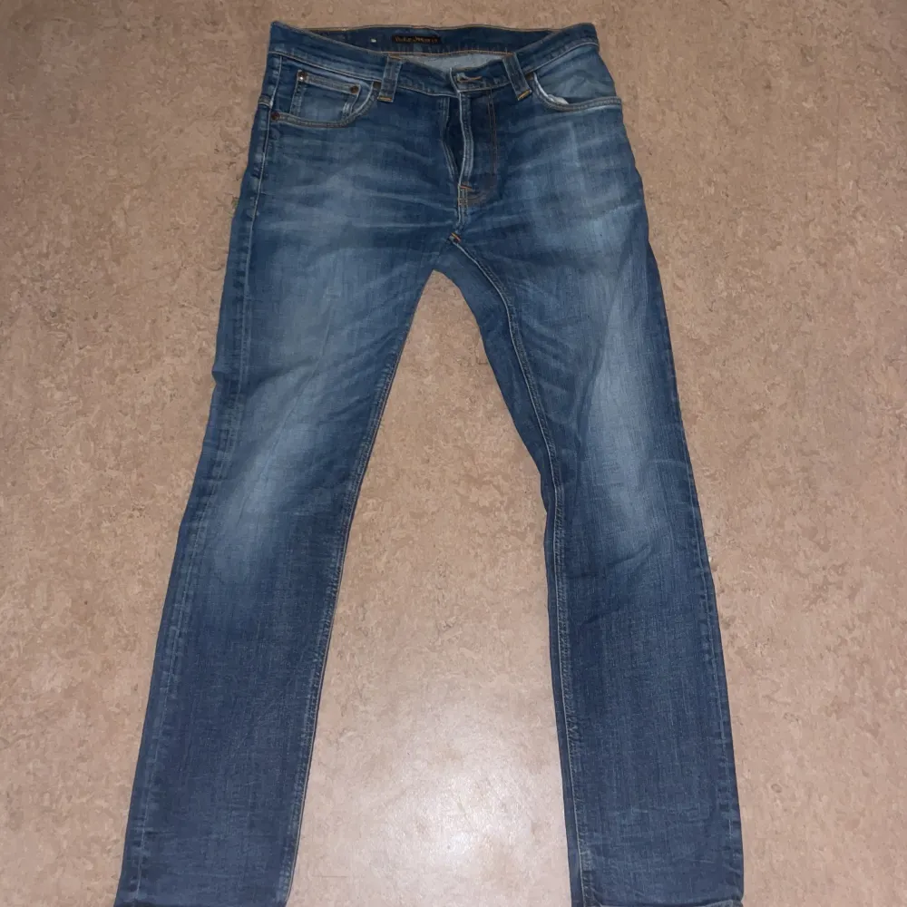 Säljer nu mina jeans av märket ”nudie jeans” då de är för små. Strlk W=31 L=32. Jeans & Byxor.