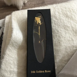 Äkta guld blomma  - Helt nytt 