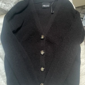 Kofta - använt typ 2 gånger men som ny, kan frakta eller mötas upp i Gbg 