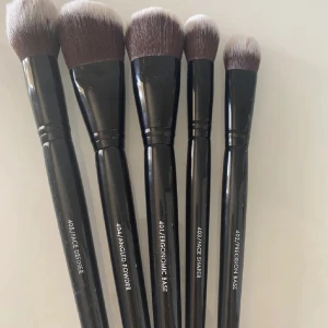 Hickap sminkborstar  - Inside out set, nypris 629kr 