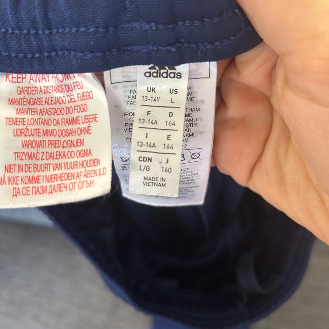 Adidas mjukisbyxa  - 93