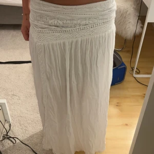 Långkjol!! - Super söt med unika detaljer❤️