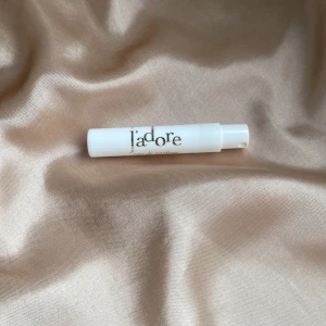 J’adore Dior Tester - En j’adore tester, den är 1ml, den är nästan helt oanvänd förpackningen får man med!
