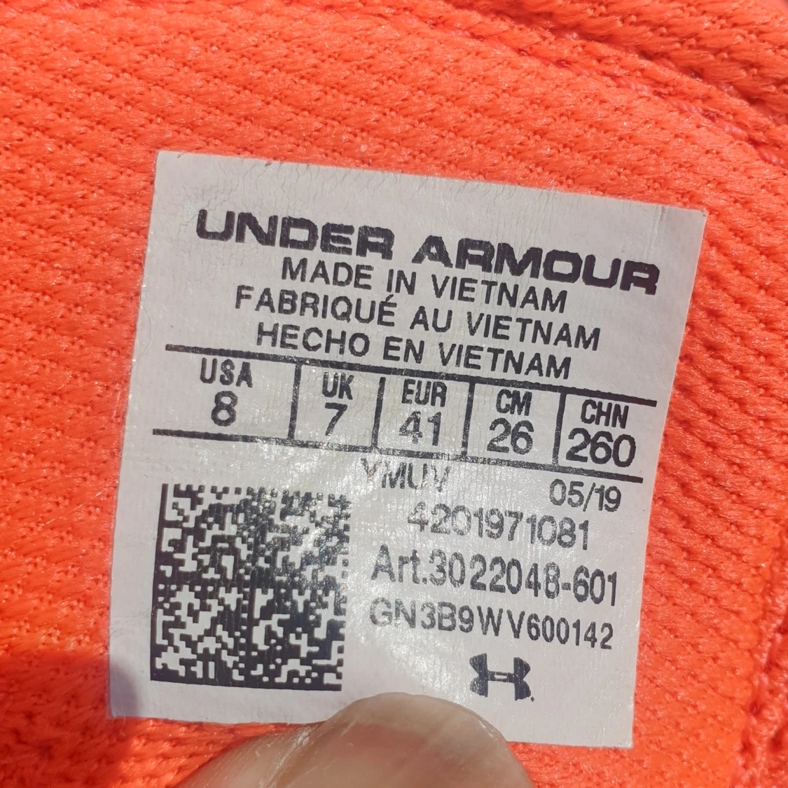 Basketskor - storlek 41 - 92