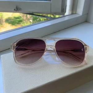 Solglasögon  - Säljer mina corlin eyewear