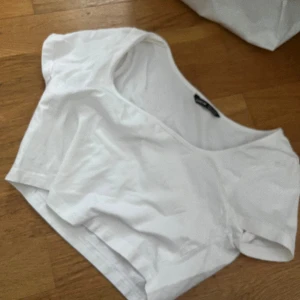 Topp från shein  - Söt topp helt oanvänd! 