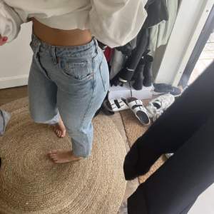Jeans från Zara i fint skick 