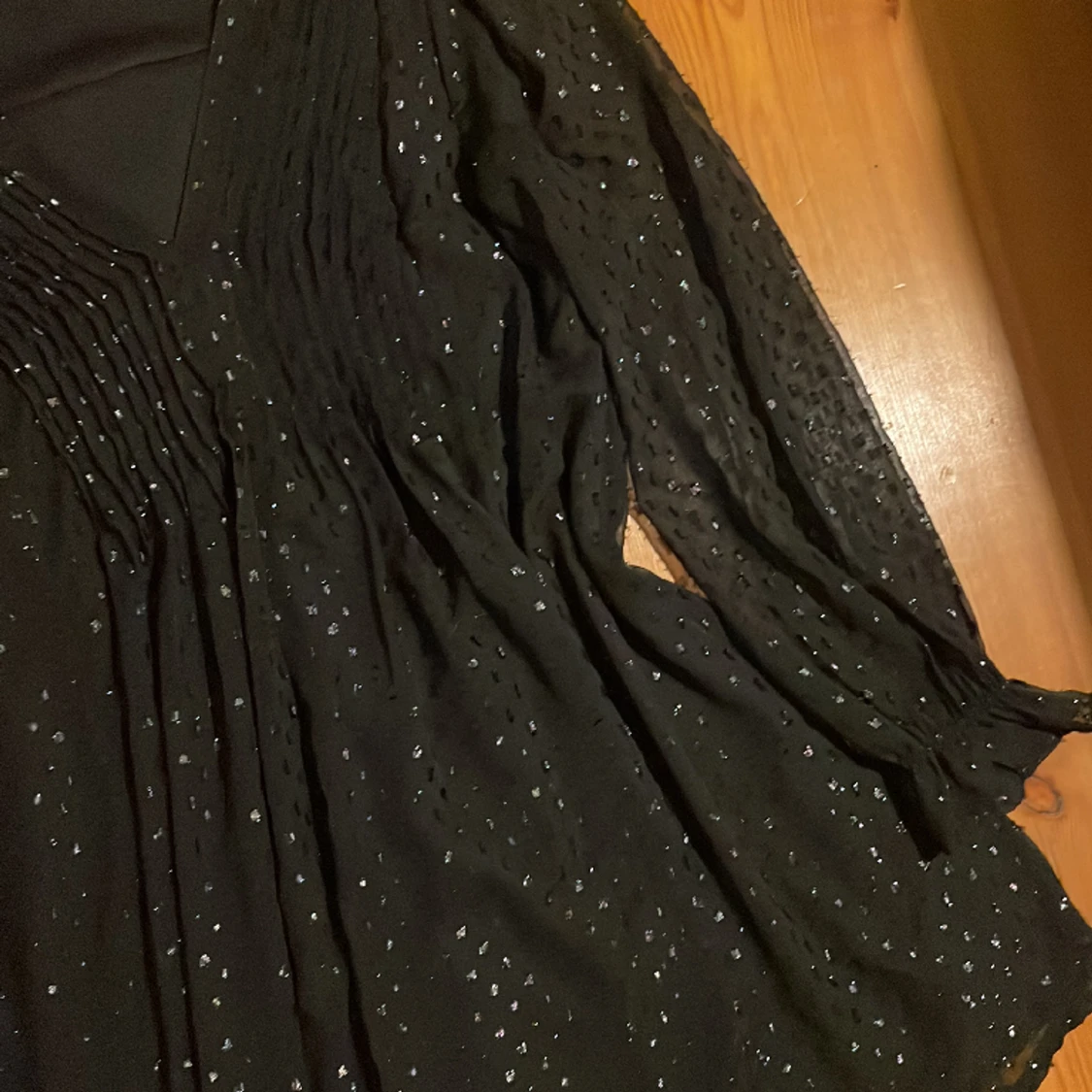 SUPERFIN glittrig klänning  - 90