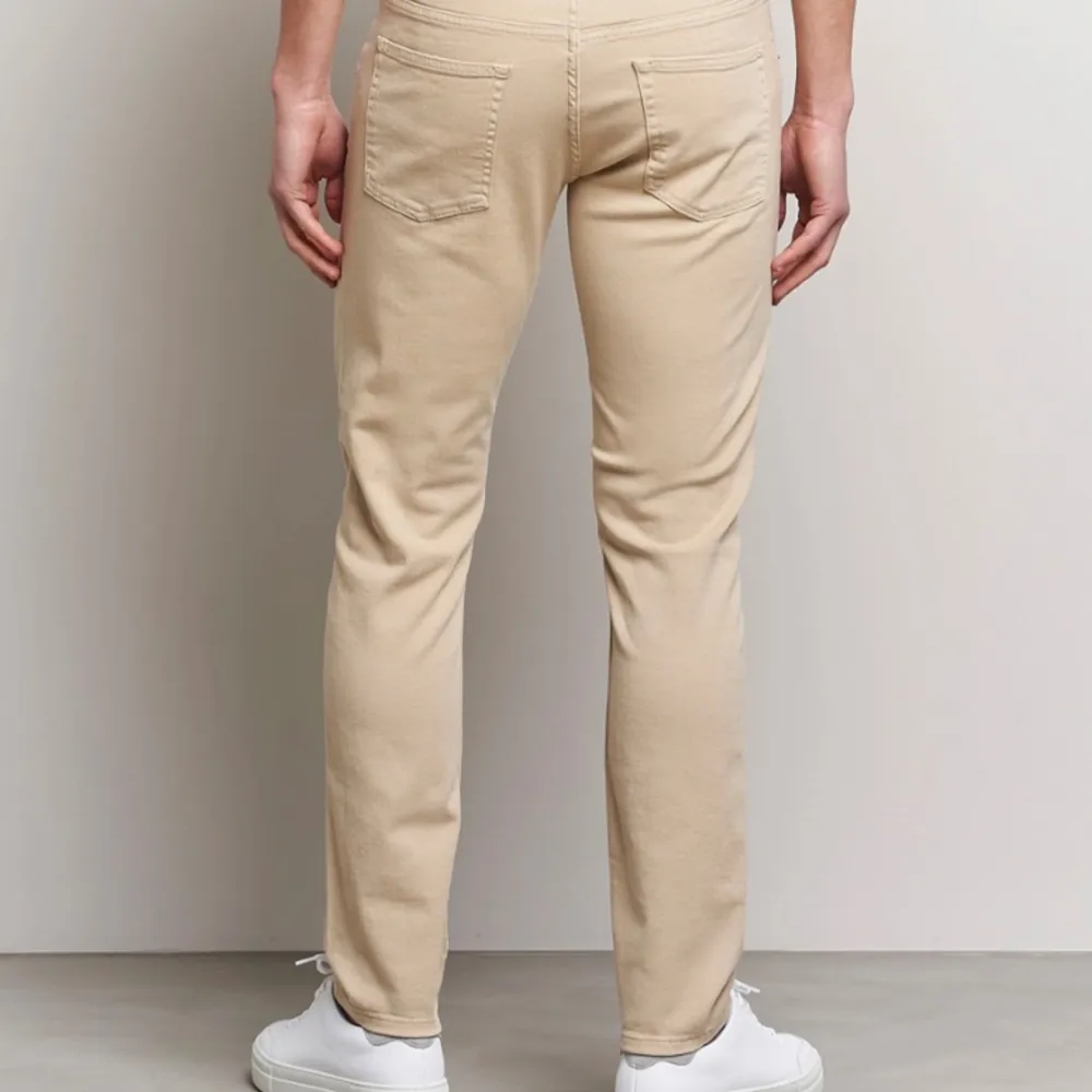 Nya J.Lindberg jeans(safari beige). Modell Jay Solid Stretch. Nypris 1400kr.. Jeans & Byxor.
