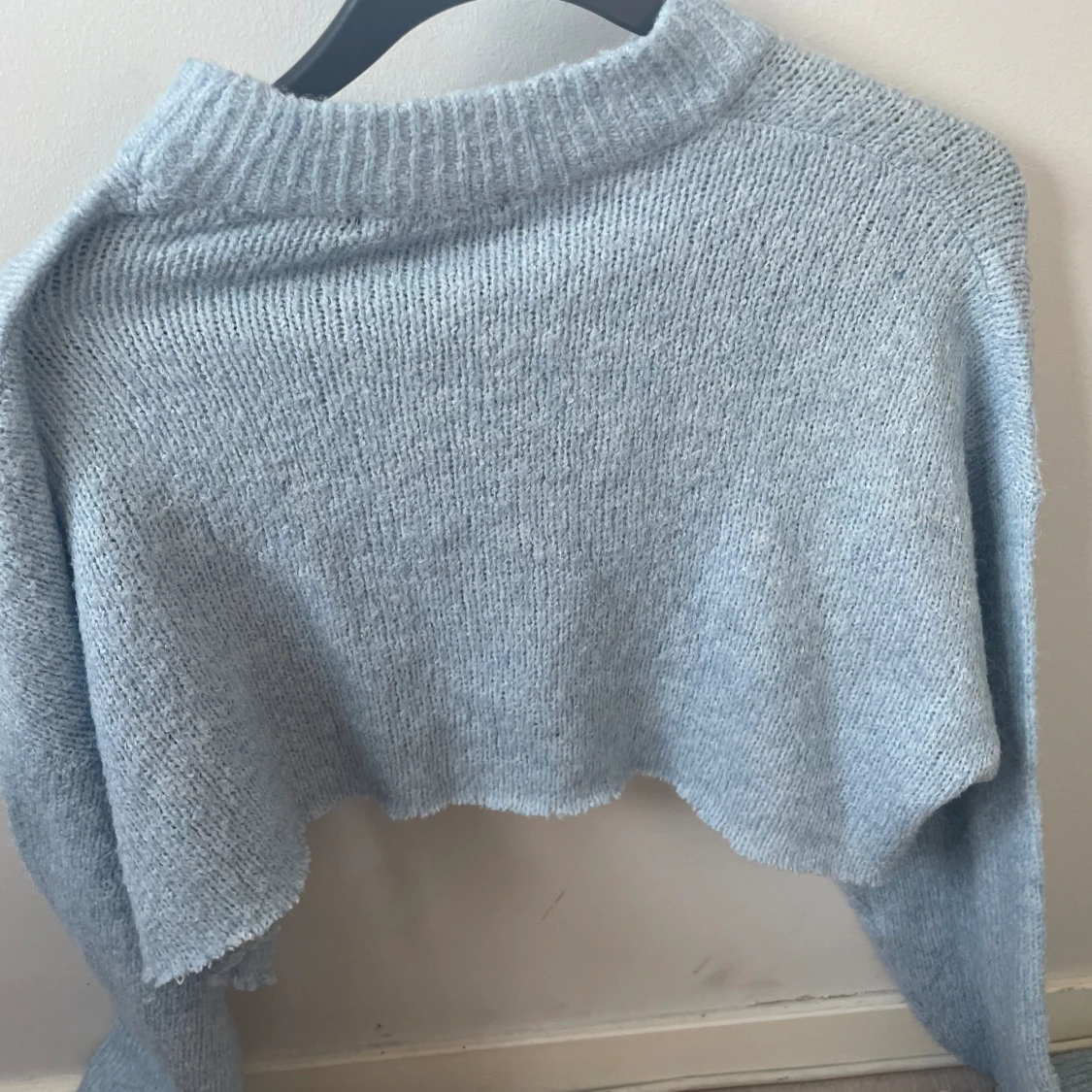 Croppad tjocktröja  - 90