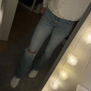Flare jeans - Supersnygg flared/bootcut jeans från gina💗pris kan diskuteras vid snabb affär💗köpta för 500kr