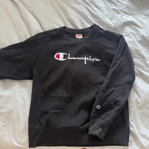 Champion tröja  - Champion tröja i fint skick. Storlek small