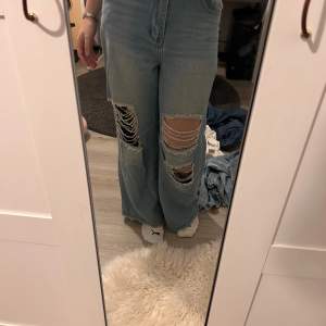 Jeans från shein med stora hål