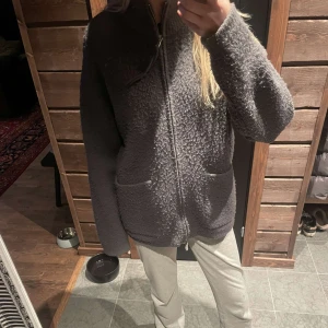 Zara kofta - Super snygg zara kofta som ej kommer till någon användning🩷