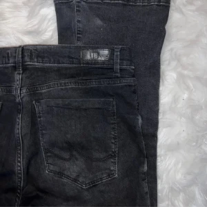 Ltb jeans  - Slut snygga ltb jeans i modellen fallon som va för stora på mig, nypris : 799kr💗 Bilder är lånade från förra säljaren
