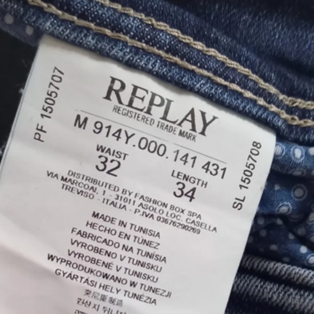 Replay jeans i mycket bra skick. Jeansen är i slim. Skriv vid intresse och vid snabb affär kan priset diskuteras. Jeans & Byxor.