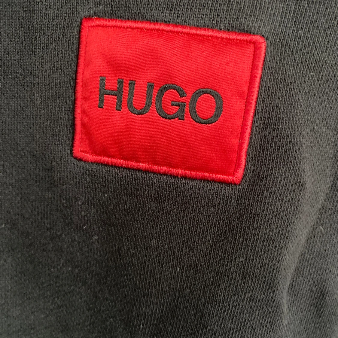 Hugo Boss långärmad  - 91
