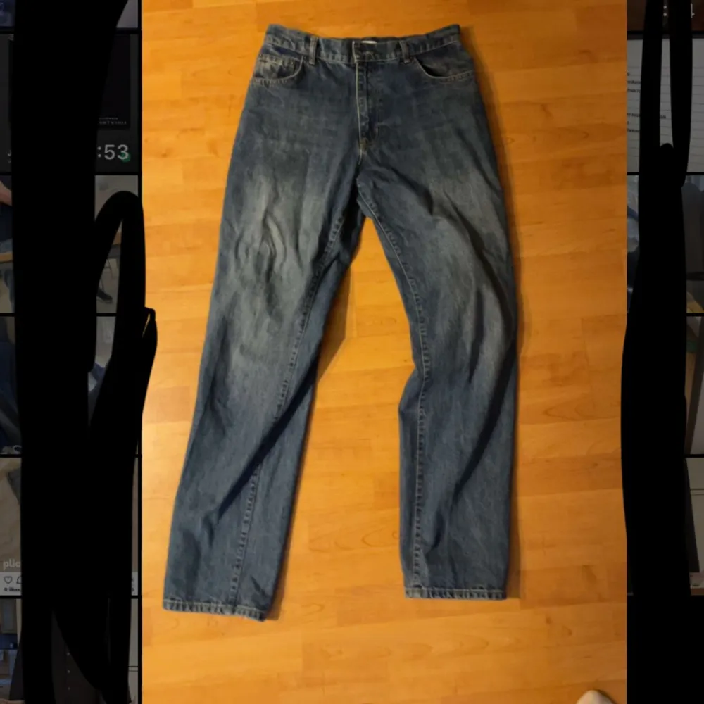 Ett par feta woodbird jeans i loose fit. Inga defekter alls. Jeans & Byxor.