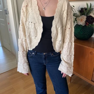 Stickad kofta - Gullig kofta från Cider💞  Använd fåtal gånger 