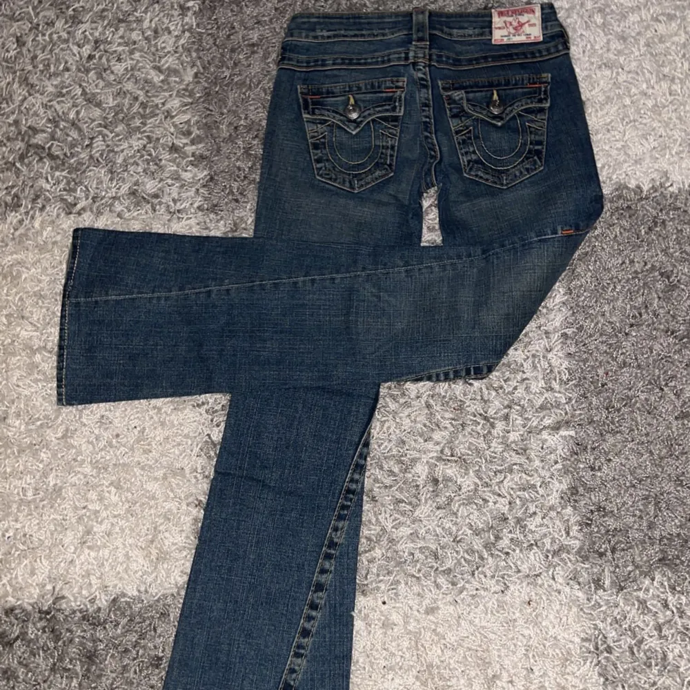 Vintage true religion jeans  Midja:35cm Bredd:20cm Längd:96cm. Jeans & Byxor.