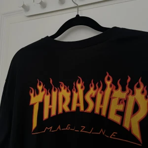 Thrasher tröja - Tröja från thrasher, litet slitage på trycket Nypris runt 600