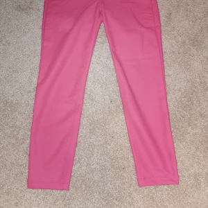 WR.UP® Eco Vegan Leather - 7/8 Regular Waist Super Skinny - Helt nya. 