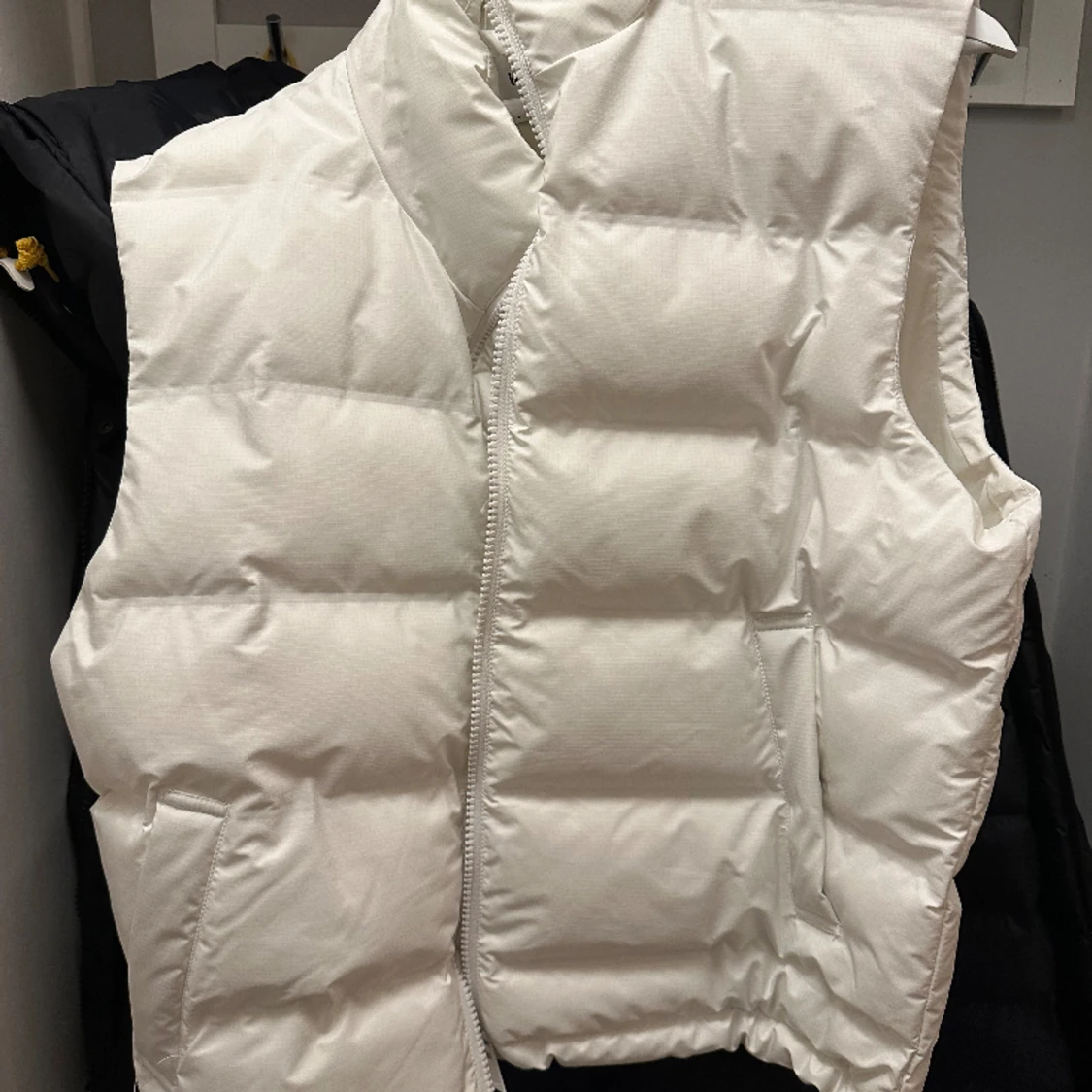 Weekday Puffer väst - 90